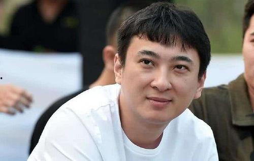 娱乐圈第一人吃瓜,揭秘“第一狗仔”卓伟的惊天爆料传奇